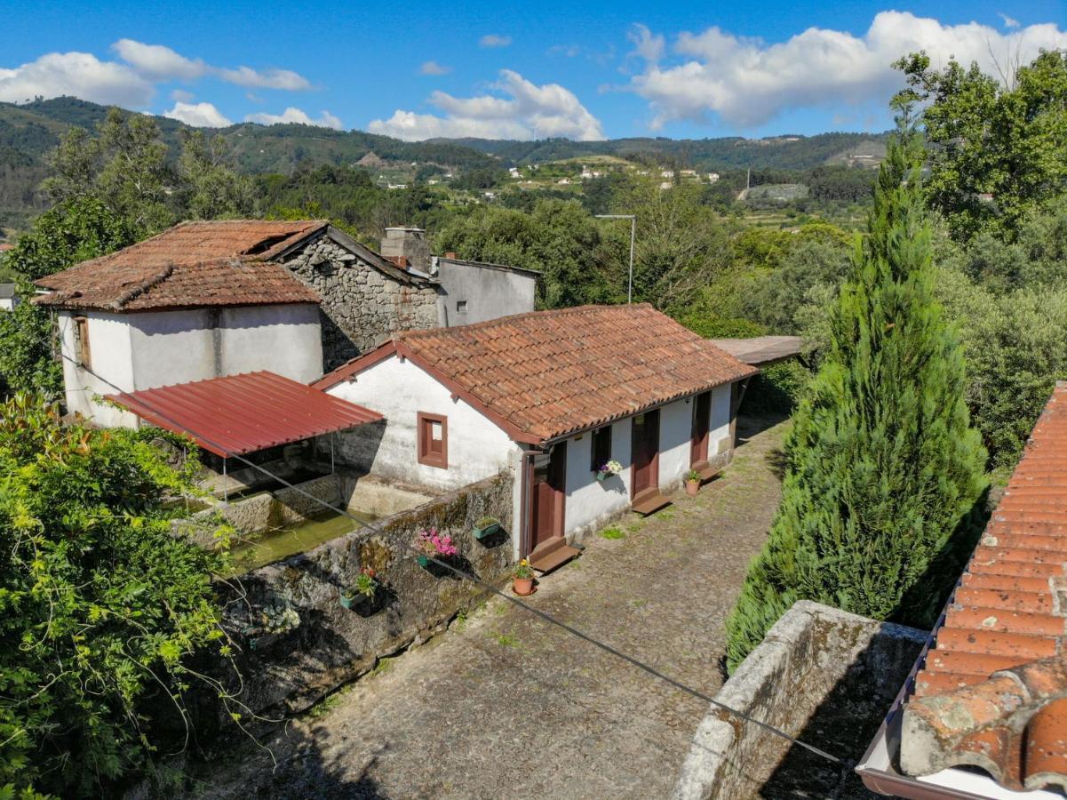 Casa Lavoura Em Requeixo Guest House Celorico De Basto Luaran gambar
